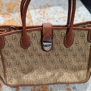 Dooney & Bourke Bag